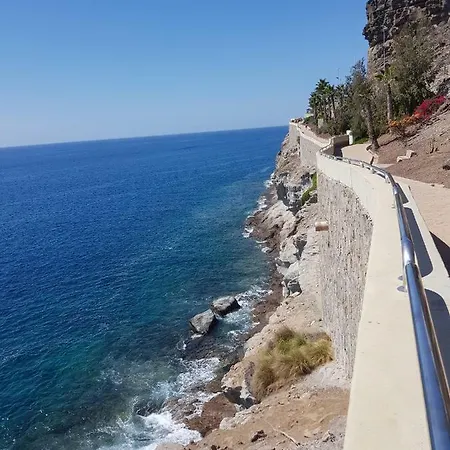 3 Minutes From Puerto Rico Apartment *